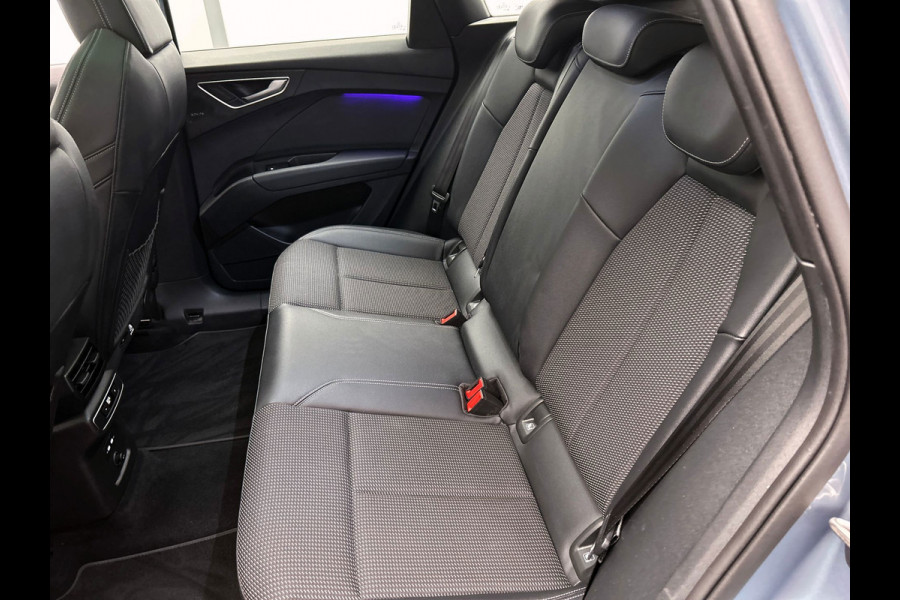 Audi Q4 e-tron 40 77 kWH I S-Line / interieur | Pano/dak I Zwart/optiek I Sonos I Adapt.cruise/control I Stoel/ Stuurverw I Camera