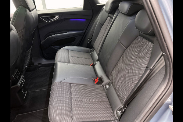 Audi Q4 e-tron 40 77 kWH I S-Line / interieur | Pano/dak I Zwart/optiek I Sonos I Adapt.cruise/control I Stoel/ Stuurverw I Camera