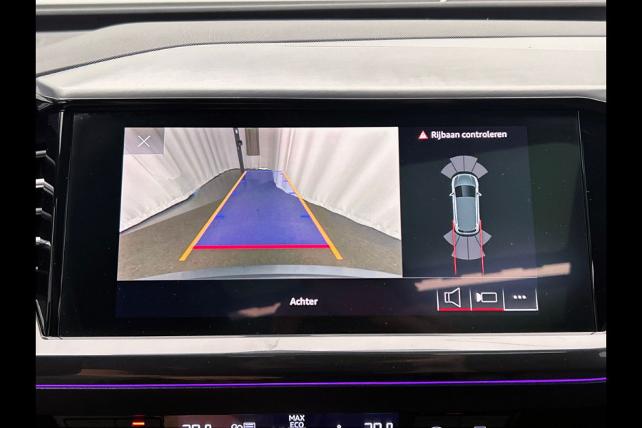 Audi Q4 e-tron 40 77 kWH I S-Line / interieur | Pano/dak I Zwart/optiek I Sonos I Adapt.cruise/control I Stoel/ Stuurverw I Camera