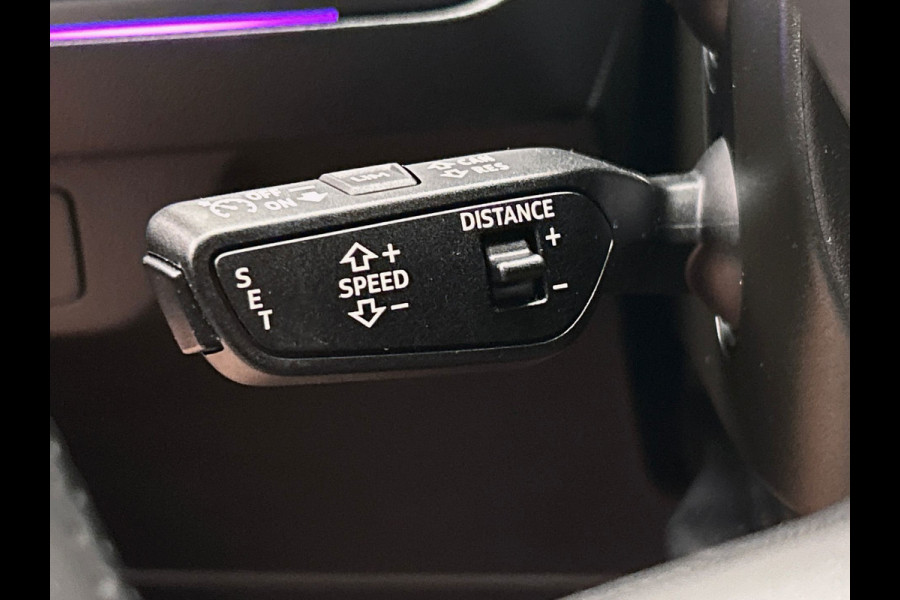 Audi Q4 e-tron 40 77 kWH I S-Line / interieur | Pano/dak I Zwart/optiek I Sonos I Adapt.cruise/control I Stoel/ Stuurverw I Camera