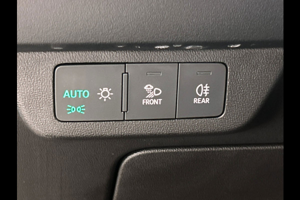 Audi Q4 e-tron 40 77 kWH I S-Line / interieur | Pano/dak I Zwart/optiek I Sonos I Adapt.cruise/control I Stoel/ Stuurverw I Camera