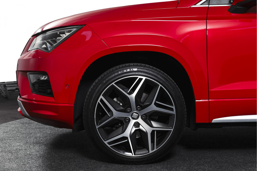 Seat Ateca 1.4 EcoTSI 150 PK FR - Automaat Orig. NL | S/K-Panodak | Adapt. Cruise | Stoel-+Voorruitverw. | 360 Camera | Seat Sound | NAV+App. Connect | ECC | Elek. Klep | Trekhaak | LM 19" |