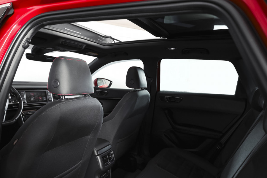Seat Ateca 1.4 EcoTSI 150 PK FR - Automaat Orig. NL | S/K-Panodak | Adapt. Cruise | Stoel-+Voorruitverw. | 360 Camera | Seat Sound | NAV+App. Connect | ECC | Elek. Klep | Trekhaak | LM 19" |