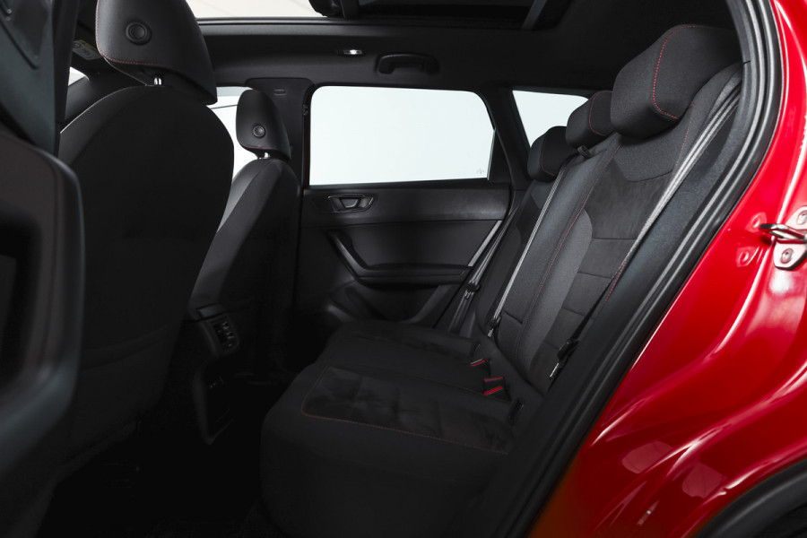 Seat Ateca 1.4 EcoTSI 150 PK FR - Automaat Orig. NL | S/K-Panodak | Adapt. Cruise | Stoel-+Voorruitverw. | 360 Camera | Seat Sound | NAV+App. Connect | ECC | Elek. Klep | Trekhaak | LM 19" |