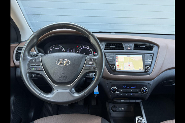 Hyundai i20 1.0 T-GDI Comfort 2e Eigenaar l Trekhaak l Navi l Camera l Carplay l Clima l Cruise l Rijstrooksensor l Pdc l N.A.P l Apk tot 05-2027