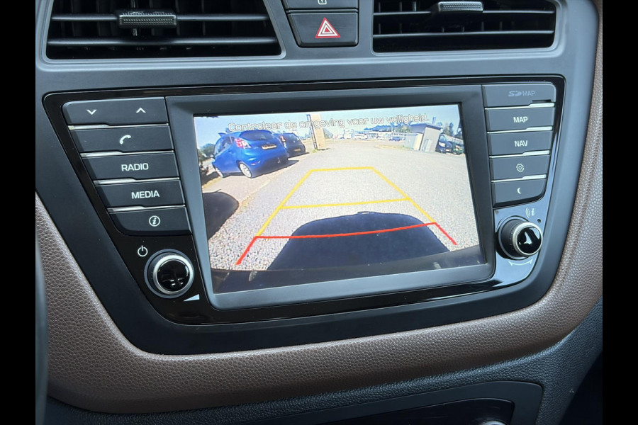 Hyundai i20 1.0 T-GDI Comfort 2e Eigenaar l Trekhaak l Navi l Camera l Carplay l Clima l Cruise l Rijstrooksensor l Pdc l N.A.P l Apk tot 05-2027