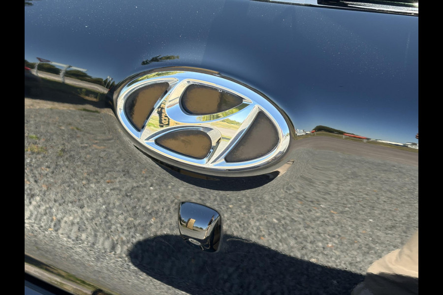 Hyundai i20 1.0 T-GDI Comfort 2e Eigenaar l Trekhaak l Navi l Camera l Carplay l Clima l Cruise l Rijstrooksensor l Pdc l N.A.P l Apk tot 05-2027