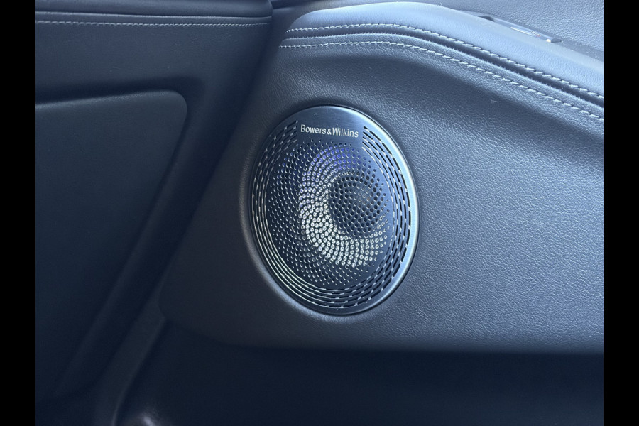 BMW XM PHEV 30 kWh Driving Assistant Professional B&W HUD Massage 360° Elek.Trekhaak Orig.NL BOMVOL!