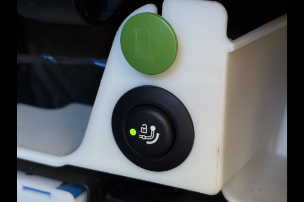BMW XM PHEV 30 kWh Driving Assistant Professional B&W HUD Massage 360° Elek.Trekhaak Orig.NL BOMVOL!