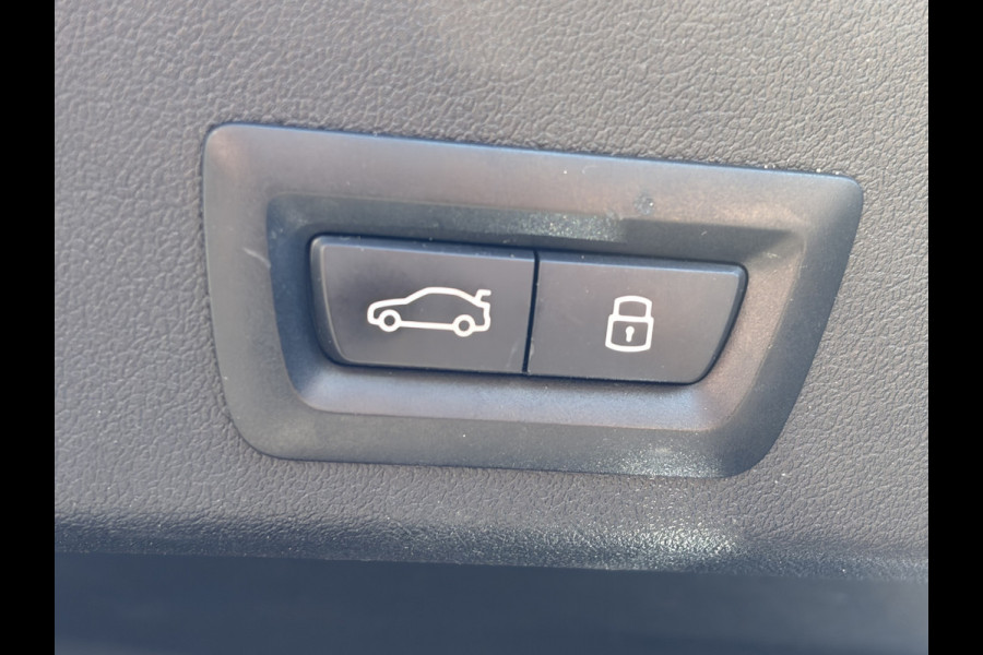BMW XM PHEV 30 kWh Driving Assistant Professional B&W HUD Massage 360° Elek.Trekhaak Orig.NL BOMVOL!