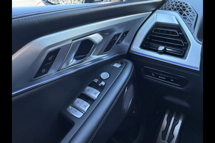 BMW XM PHEV 30 kWh Driving Assistant Professional B&W HUD Massage 360° Elek.Trekhaak Orig.NL BOMVOL!