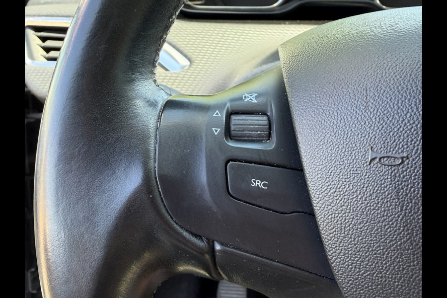 Peugeot 2008 BWJ 2019 | 1.2T 131PK GT-Line | TREKHAAK | LEDER/STOF | STOELVERW | CLIMA | NAVI | PDC | SPORTSTOELEN |