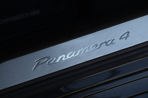 Porsche Panamera Porsche Panamera 2.9 4 E-Hybrid / PANO / BOSE / KEYLESS / VOLCANO GREY / BOVAG