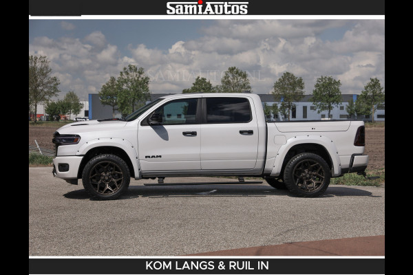 Dodge Ram Limited 540 PK De Meest Luxe en Volle Pick-Up in zijn Klasse | Massage + Full Option | Comfortabele Dubbele Cabine met Royale 5 Zitplaatsen | BPM vrij | Nu Leverbaar uit Voorraad | Voorraad Nr 2351 - 7478 | De specialist in Amerikaanse pick‑ups in Nederland en Europa.