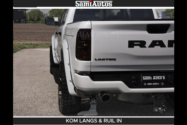 Dodge Ram Limited 540 PK De Meest Luxe en Volle Pick-Up in zijn Klasse | Massage + Full Option | Comfortabele Dubbele Cabine met Royale 5 Zitplaatsen | BPM vrij | Nu Leverbaar uit Voorraad | Voorraad Nr 2351 - 7478 | De specialist in Amerikaanse pick‑ups in Nederland en Europa.