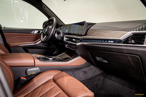 BMW X5 XDrive50e|M-sportPro|H&K|Trekhaak|Fiscaal aantrekkelijk