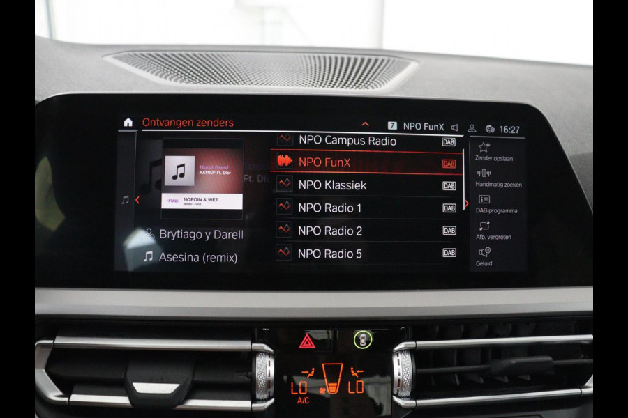 BMW 3 Serie 318i Business Edition | Cruise controle | Navigatie | Carplay | Park assist | Virtueel dahboard | NAP 123.477km