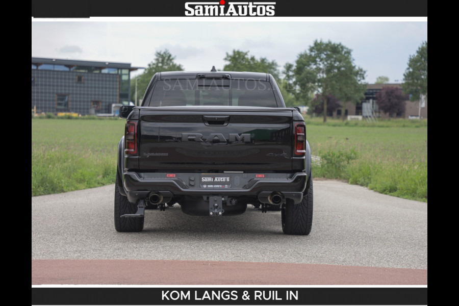 Dodge Ram BOM VOL | Night Premium | Full Option | De Meest Luxe Pick-Up in zijn Klasse | Comfortabele Dubbele Cabine met Royale 5 Zitplaatsen | BPM vrij | Nu Leverbaar uit Voorraad | Voorraad Nr 2287 - 3384 | De specialist in Amerikaanse pick‑ups in Nederland en Europa.