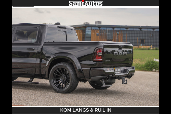 Dodge Ram BOM VOL | Night Premium | Full Option | De Meest Luxe Pick-Up in zijn Klasse | Comfortabele Dubbele Cabine met Royale 5 Zitplaatsen | BPM vrij | Nu Leverbaar uit Voorraad | Voorraad Nr 2287 - 3384 | De specialist in Amerikaanse pick‑ups in Nederland en Europa.