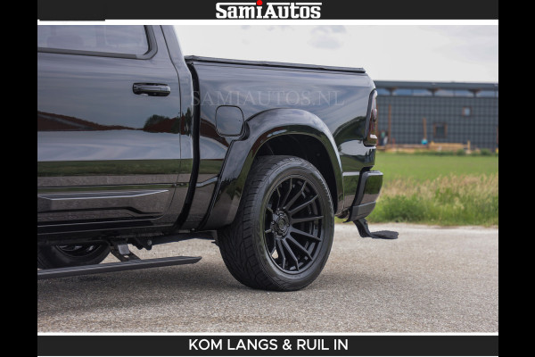 Dodge Ram BOM VOL | Night Premium | Full Option | De Meest Luxe Pick-Up in zijn Klasse | Comfortabele Dubbele Cabine met Royale 5 Zitplaatsen | BPM vrij | Nu Leverbaar uit Voorraad | Voorraad Nr 2287 - 3384 | De specialist in Amerikaanse pick‑ups in Nederland en Europa.