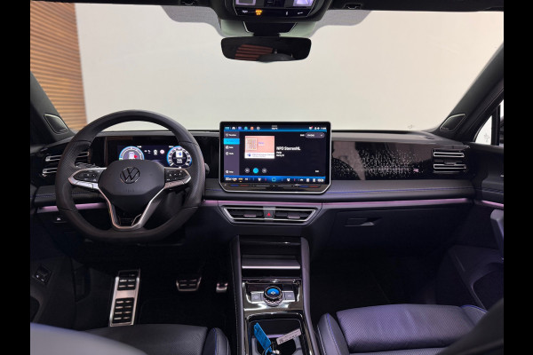 Volkswagen Tiguan 1.5 eHybrid R-Line Black MD Edition | Garantie tot 2030 | VOL! | 272PK | Full IQ.Light | H/K Sound | Trekhaak