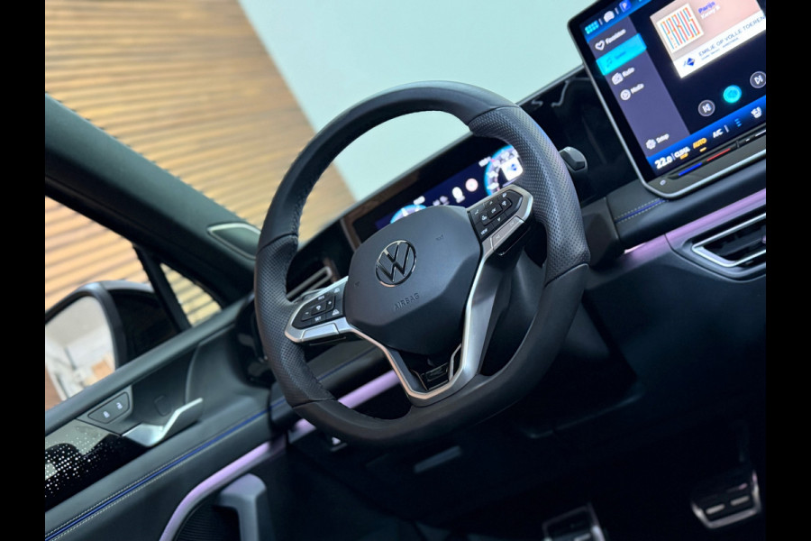 Volkswagen Tiguan 1.5 eHybrid R-Line Black MD Edition | Garantie tot 2030 | VOL! | 272PK | Full IQ.Light | H/K Sound | Trekhaak