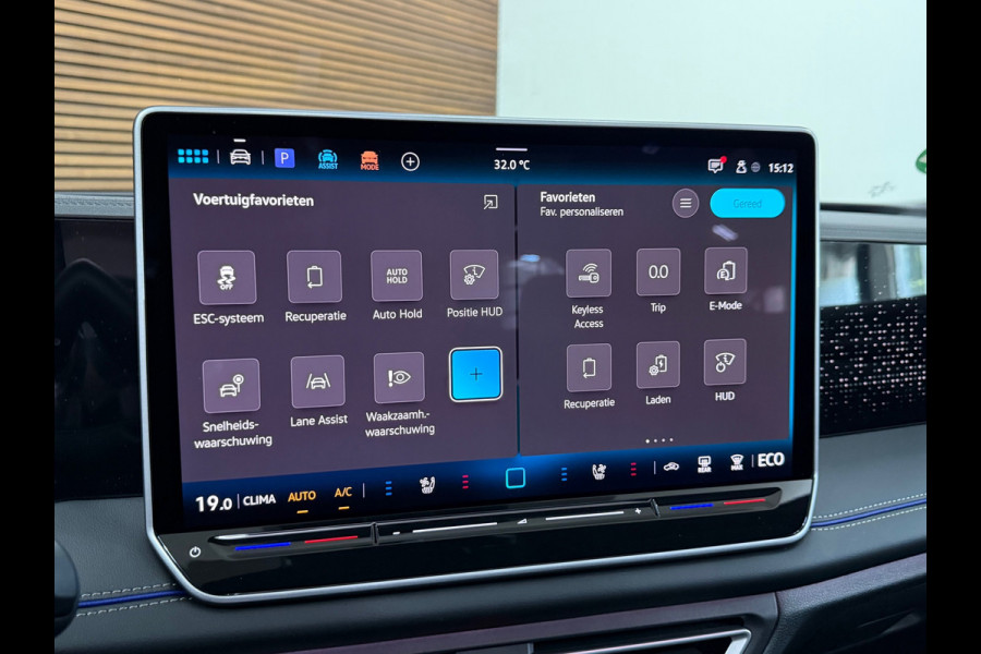 Volkswagen Tiguan 1.5 eHybrid R-Line Black MD Edition | Garantie tot 2030 | VOL! | 272PK | Full IQ.Light | H/K Sound | Trekhaak
