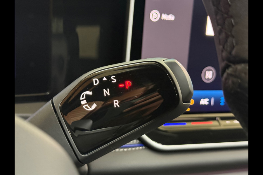 Volkswagen Tiguan 1.5 eHybrid R-Line Black MD Edition | Garantie tot 2030 | VOL! | 272PK | Full IQ.Light | H/K Sound | Trekhaak