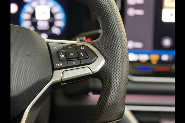 Volkswagen Tiguan 1.5 eHybrid R-Line Black MD Edition | Garantie tot 2030 | VOL! | 272PK | Full IQ.Light | H/K Sound | Trekhaak