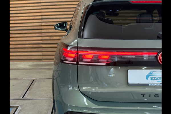 Volkswagen Tiguan 1.5 eHybrid R-Line Black MD Edition | Garantie tot 2030 | VOL! | 272PK | Full IQ.Light | H/K Sound | Trekhaak