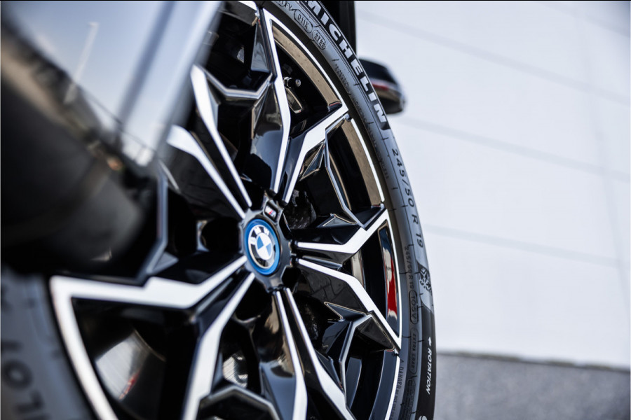 BMW X3 xDrive30e High Executive Leder / Head-Up / HiFi / Trekhaak / 360 camera