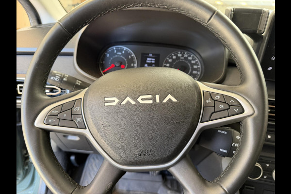 Dacia Jogger 1.0 TCe 110 EXTREME 7 ZITS GARANTIE TOT 2035* . CRUISE CONTROL . DODE HOEK DETECTIE . PARKEERSENSOREN VOOR EN ACHTER .