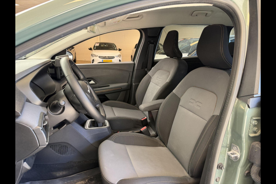 Dacia Jogger 1.0 TCe 110 EXTREME 7 ZITS GARANTIE TOT 2035* . CRUISE CONTROL . DODE HOEK DETECTIE . PARKEERSENSOREN VOOR EN ACHTER .