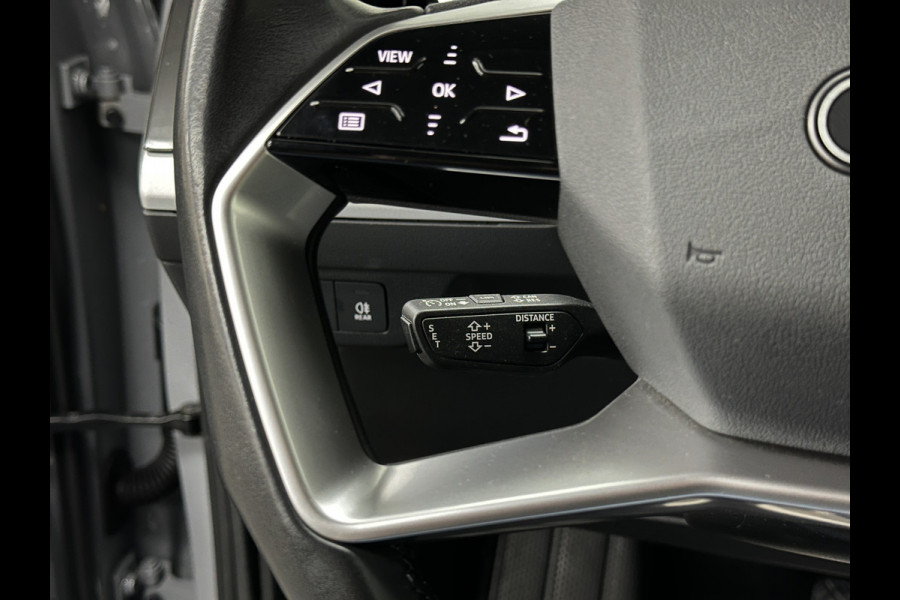 Audi Q4 e-tron 40 204PK 77 kWh | #RS-Leder | Uniek-Interieur | ACC | Sportstoelen | Getint Glas | MMI+ | Dynamic-Pakket | Stoelverwarming | Zwarte Hemelbekleding | LED | Lane Assist |