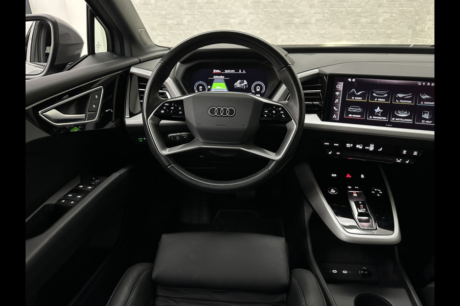 Audi Q4 e-tron 40 204PK 77 kWh | #RS-Leder | Uniek-Interieur | ACC | Sportstoelen | Getint Glas | MMI+ | Dynamic-Pakket | Stoelverwarming | Zwarte Hemelbekleding | LED | Lane Assist |