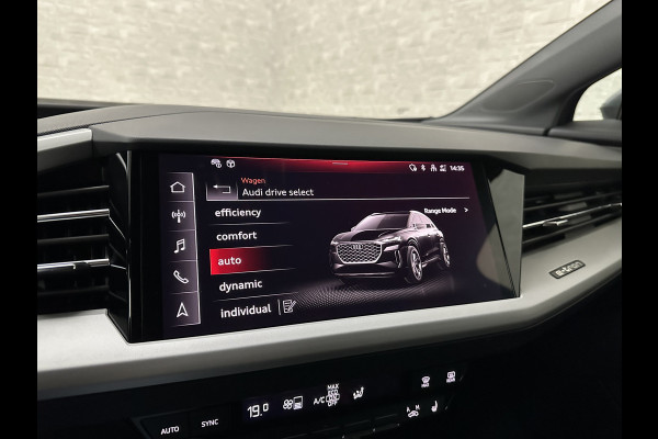 Audi Q4 e-tron 40 204PK 77 kWh | #RS-Leder | Uniek-Interieur | ACC | Sportstoelen | Getint Glas | MMI+ | Dynamic-Pakket | Stoelverwarming | Zwarte Hemelbekleding | LED | Lane Assist |