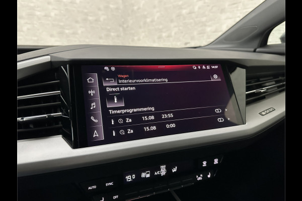 Audi Q4 e-tron 40 204PK 77 kWh | #RS-Leder | Uniek-Interieur | ACC | Sportstoelen | Getint Glas | MMI+ | Dynamic-Pakket | Stoelverwarming | Zwarte Hemelbekleding | LED | Lane Assist |