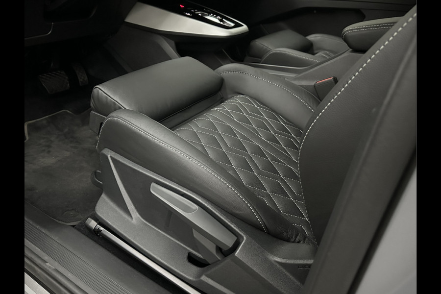 Audi Q4 e-tron 40 204PK 77 kWh | #RS-Leder | Uniek-Interieur | ACC | Sportstoelen | Getint Glas | MMI+ | Dynamic-Pakket | Stoelverwarming | Zwarte Hemelbekleding | LED | Lane Assist |