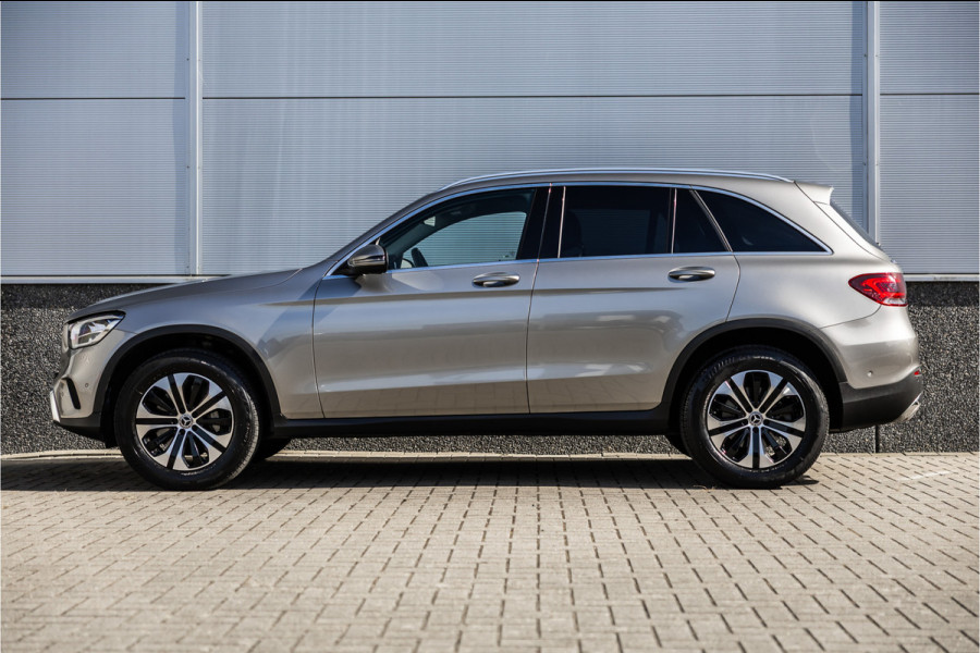 Mercedes-Benz GLC 300e 4MATIC Camera / Leder / Led / Chroom