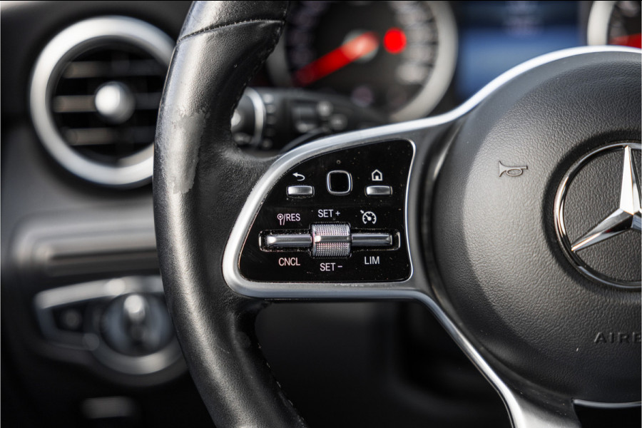 Mercedes-Benz GLC 300e 4MATIC Camera / Leder / Led / Chroom