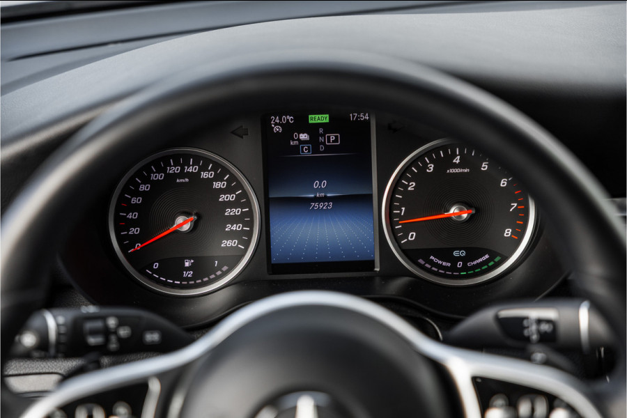 Mercedes-Benz GLC 300e 4MATIC Camera / Leder / Led / Chroom