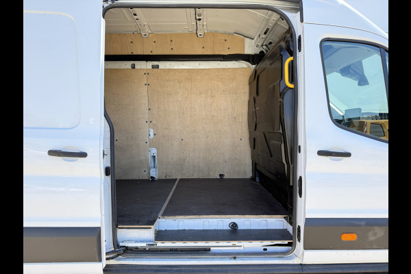 Ford E-Transit 68kWh 184PK L4H3 Elektrisch 317km WLTP 98.1% (SOH) BEV Snelladen Carplay Climate control Cruise control Navigatie 360° Camera Stoelverwarming Parkeersensoren v+a