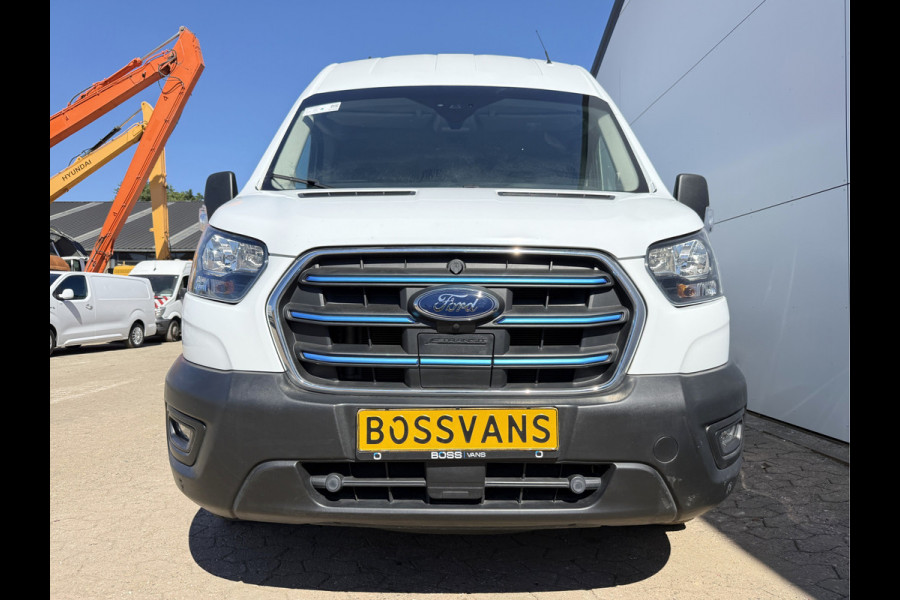 Ford E-Transit 68kWh 184PK L4H3 Elektrisch 317km WLTP 98.1% (SOH) BEV Snelladen Carplay Climate control Cruise control Navigatie 360° Camera Stoelverwarming Parkeersensoren v+a