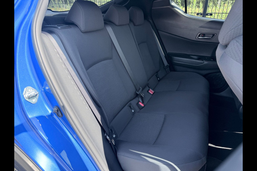 Toyota C-HR 1.8 Hybrid Style | camera | Stoelverwarming | JBL | Navi | Cruise Control |