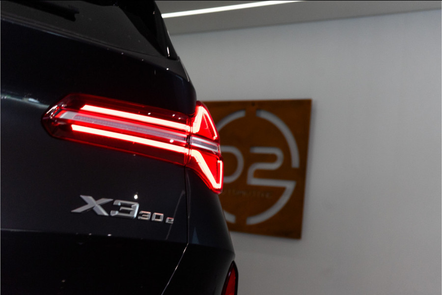 BMW X3 30e xDrive M-Sport 299PK | Sophisto | Glow | Pano | Harman/Kardon | Sfeer | 360 | VOL! Fabrieksgarantie