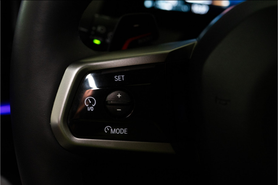 BMW X3 30e xDrive M-Sport 299PK | Sophisto | Glow | Pano | Harman/Kardon | Sfeer | 360 | VOL! Fabrieksgarantie