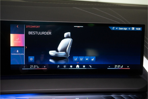 BMW X3 30e xDrive M-Sport 299PK | Sophisto | Glow | Pano | Harman/Kardon | Sfeer | 360 | VOL! Fabrieksgarantie