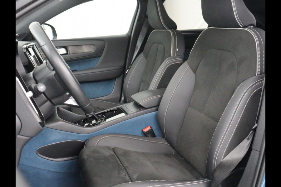 Volvo C40 Recharge Twin Intro Edition 78 kWh | SOH 91,2% | Panoramadak | Leder/alcantara | Memory | Stuur/stoel verwarming | Carplay | Harman/Kardon | 360 camera | Park assist