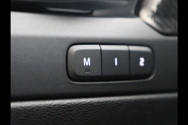 Volvo C40 Recharge Twin Intro Edition 78 kWh | SOH 91,2% | Panoramadak | Leder/alcantara | Memory | Stuur/stoel verwarming | Carplay | Harman/Kardon | 360 camera | Park assist