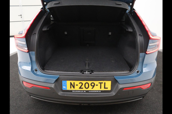 Volvo C40 Recharge Twin Intro Edition 78 kWh | SOH 91,2% | Panoramadak | Leder/alcantara | Memory | Stuur/stoel verwarming | Carplay | Harman/Kardon | 360 camera | Park assist